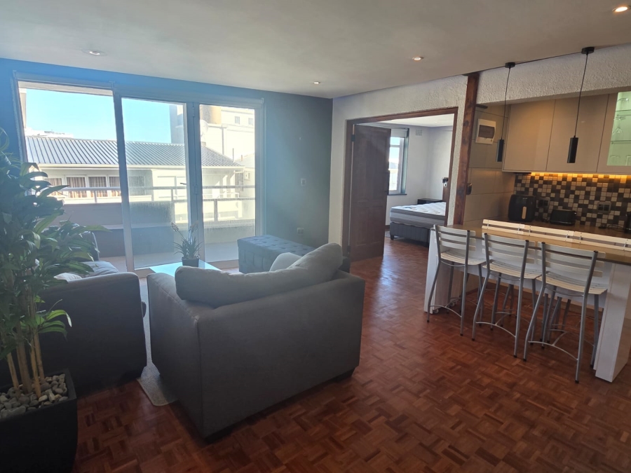 To Let 2 Bedroom Property for Rent in Sea Point Western Cape